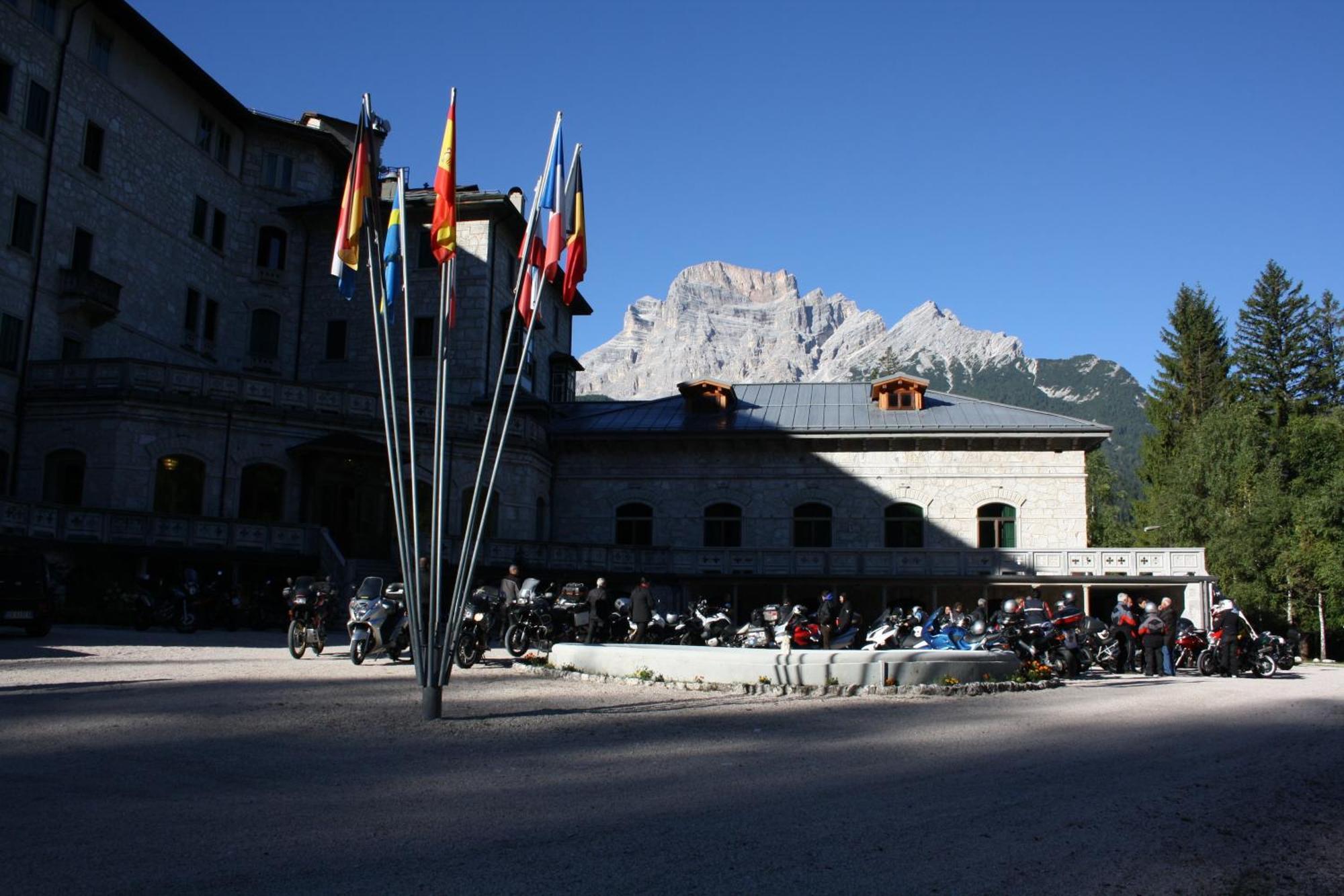 Th Borca Di Cadore - Park Hotel Des Dolomites Bagian luar foto