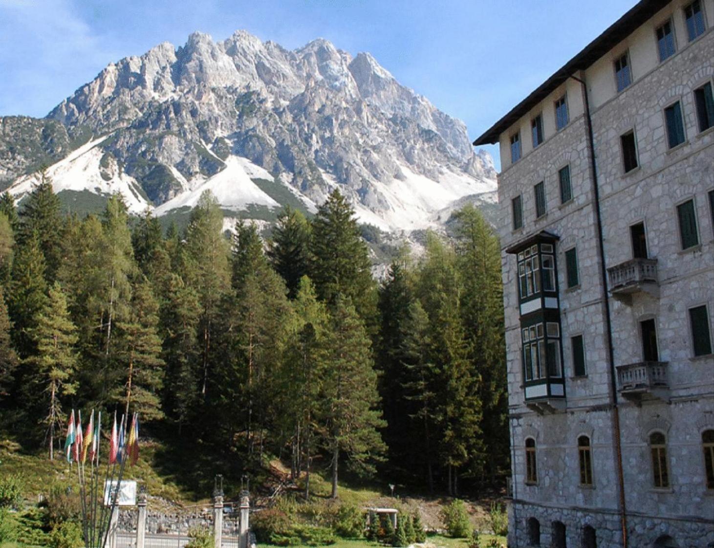 Th Borca Di Cadore - Park Hotel Des Dolomites Bagian luar foto