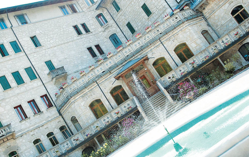 Th Borca Di Cadore - Park Hotel Des Dolomites Bagian luar foto