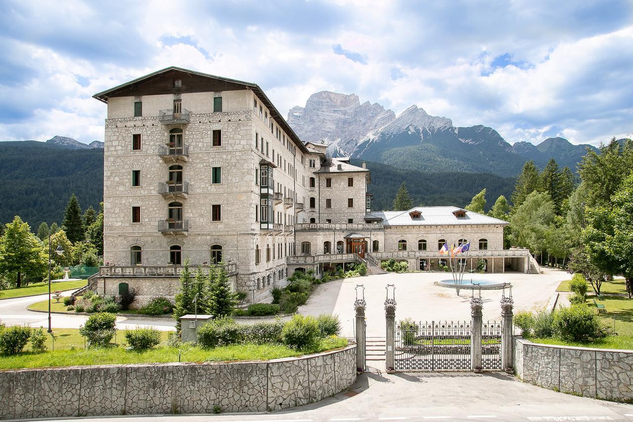 Th Borca Di Cadore - Park Hotel Des Dolomites Bagian luar foto