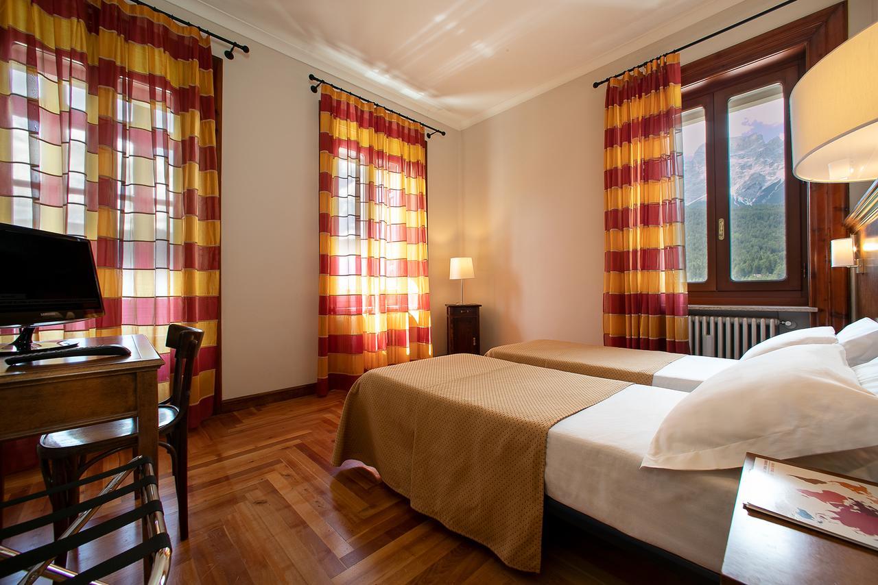 Th Borca Di Cadore - Park Hotel Des Dolomites Bagian luar foto
